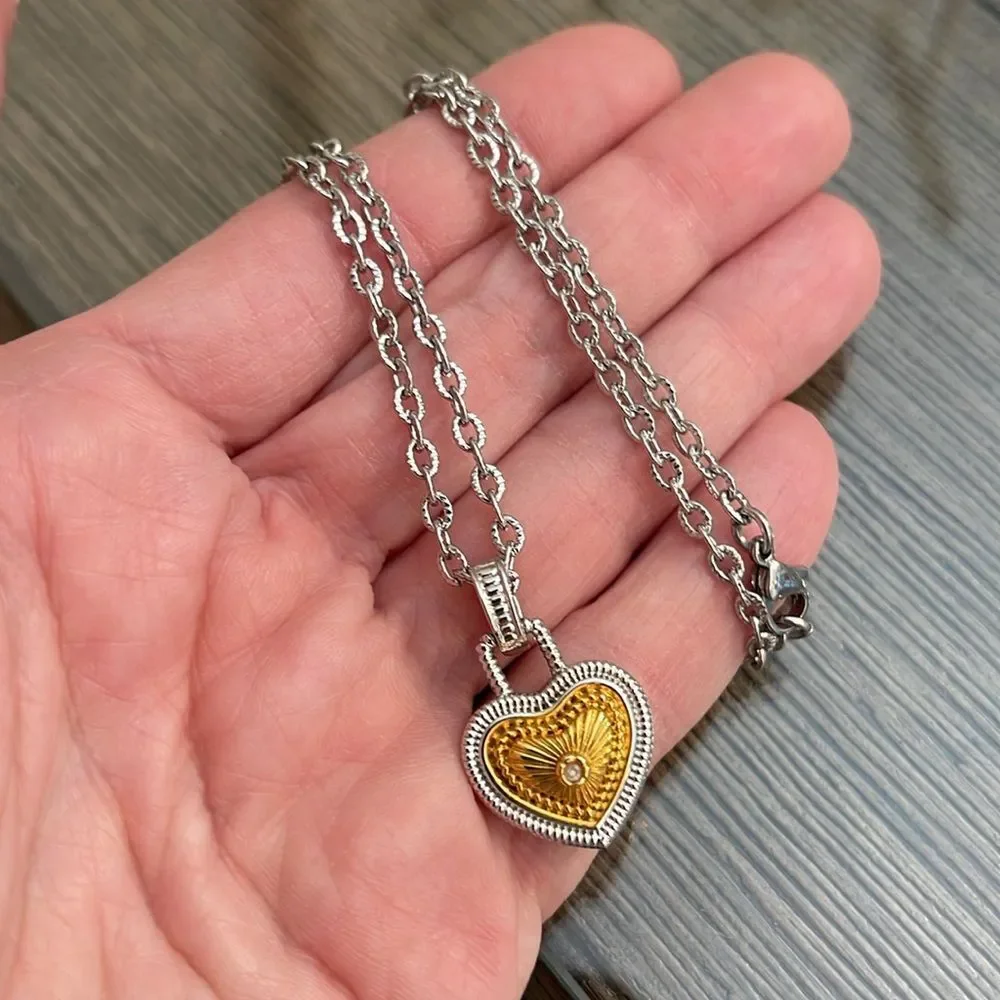 DIAMONDS INTERNATIONAL, Diamond Heart Necklace